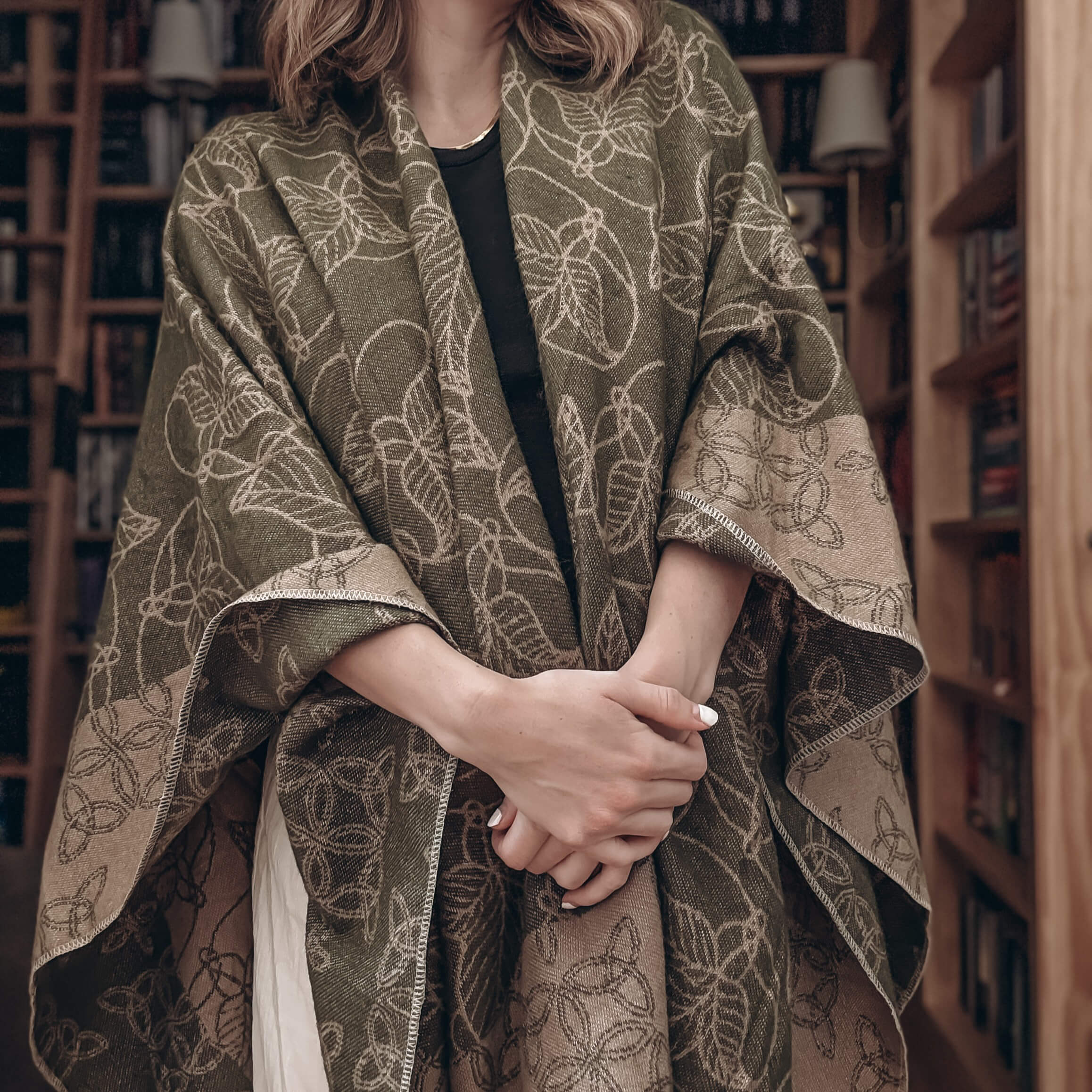 Lord of the Rings reading shawl