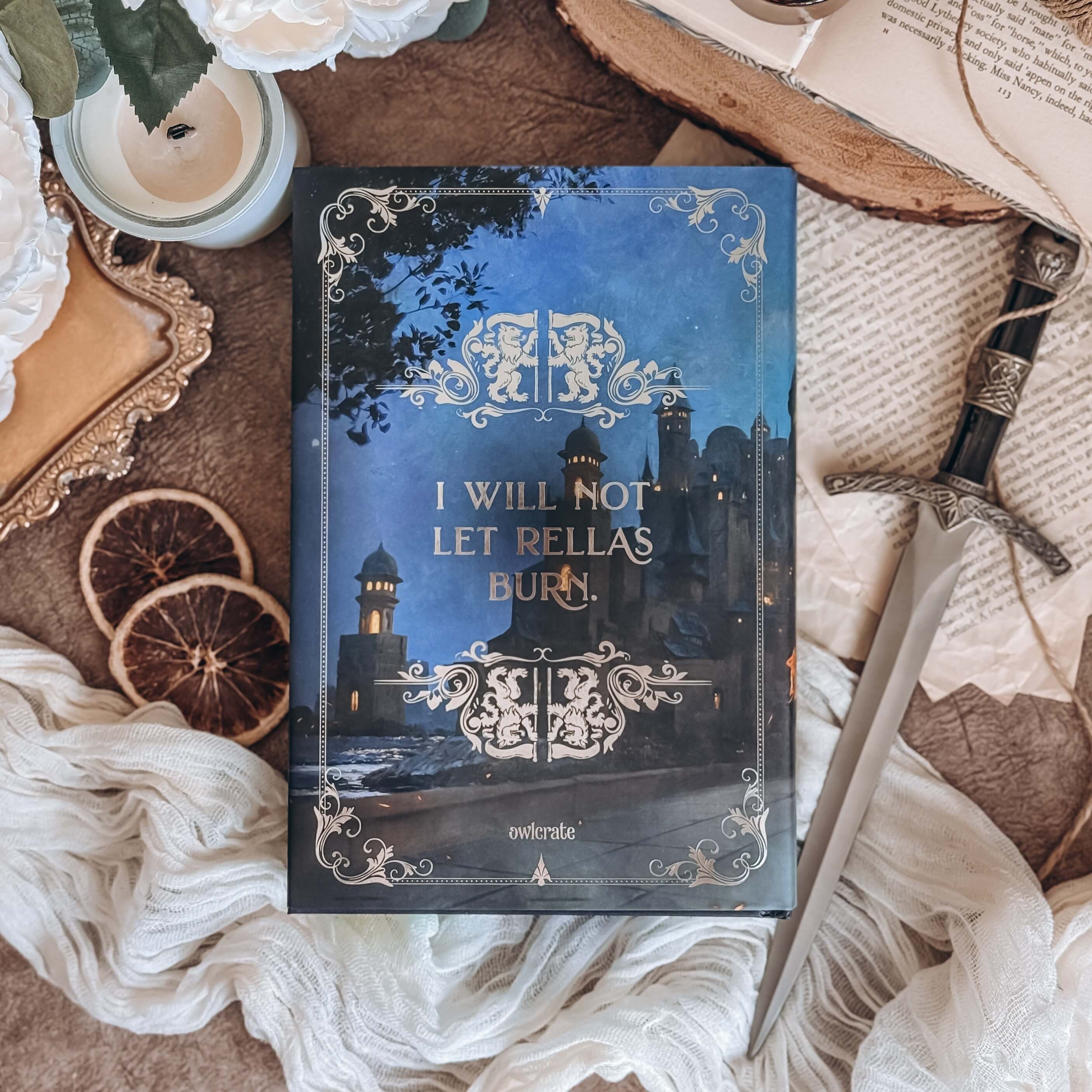 The Fallen & the Kiss of Dusk (Exclusive OwlCrate Edition)