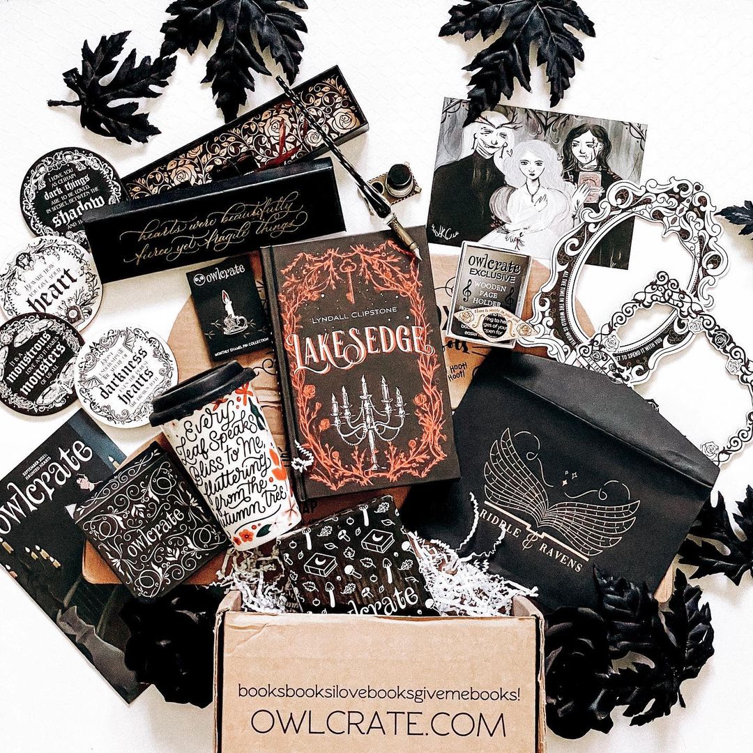 September 2021 'HAUNTED HEARTS' Box