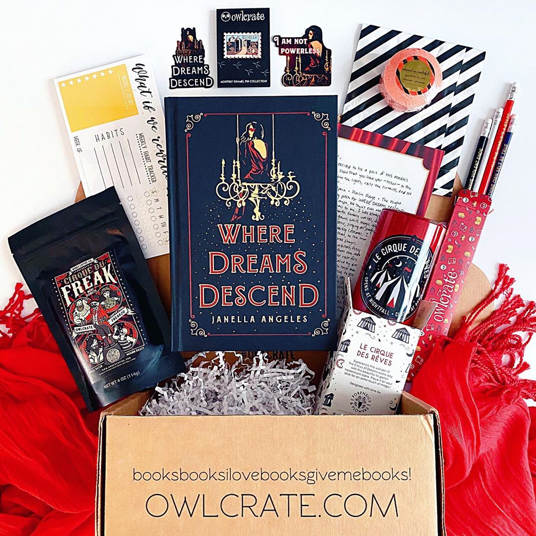 OwlCrate June 2020 'ALL THE WORLD'S A STAGE' Box